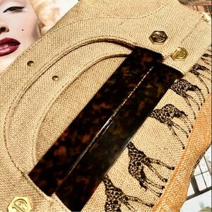 🦒 🤎 🦒 • 🫦 Jonathan Adler x Safari Vibes 🫦• 🤎 🦒 🤎